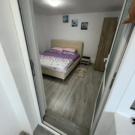 度假居 Casa De Vacanta *